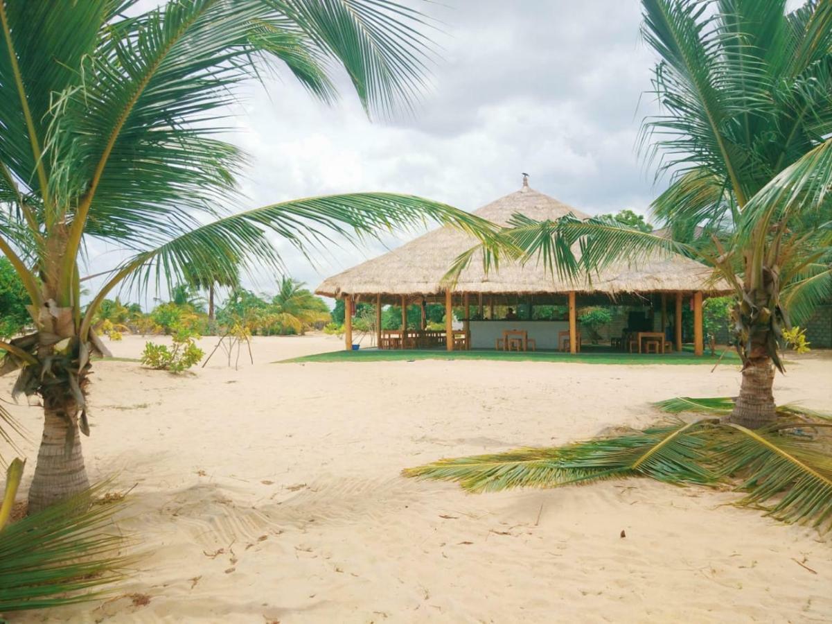 Whisky Point Resort Vịnh Arugam Ngoại thất bức ảnh